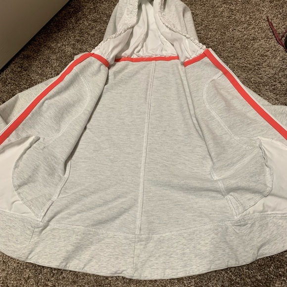 Lululemon Movement jacket sz 4 - Picture 5 of 7